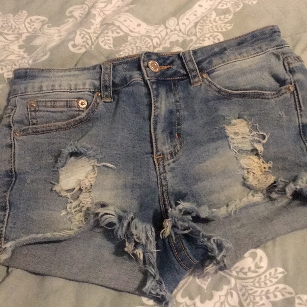 denim ripped shorts